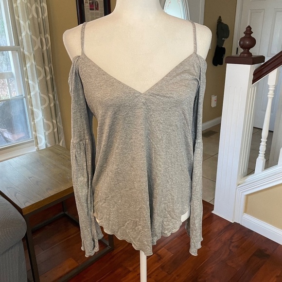 NWT - Chaser Silver Glitter Flounce Top Ruffle Sleeve, Size M - Picture 6 of 12